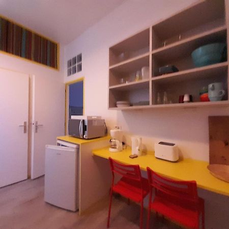 Residence Les Volets Bleus: Studio De 30 M² Classe 2 * Rochefort (Charente-Maritime) Exterior photo